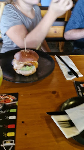 Nestville Taberna - Hniezdne