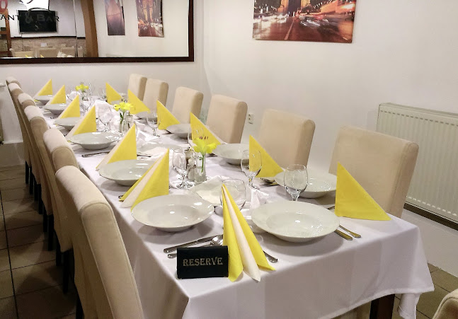 Chef restaurant & bar