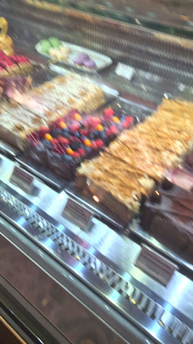 HISTORISCHE CONDITOREI CUKRAREN - Gastronómia a pohostinstvo