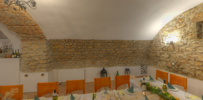 u Micia Plešivec - Plešivec