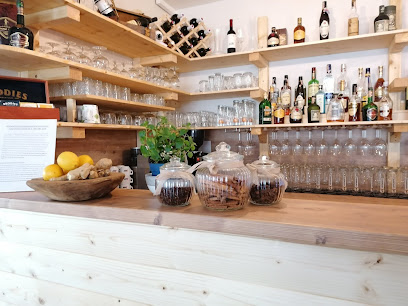 Charlie restaurant pizza pub