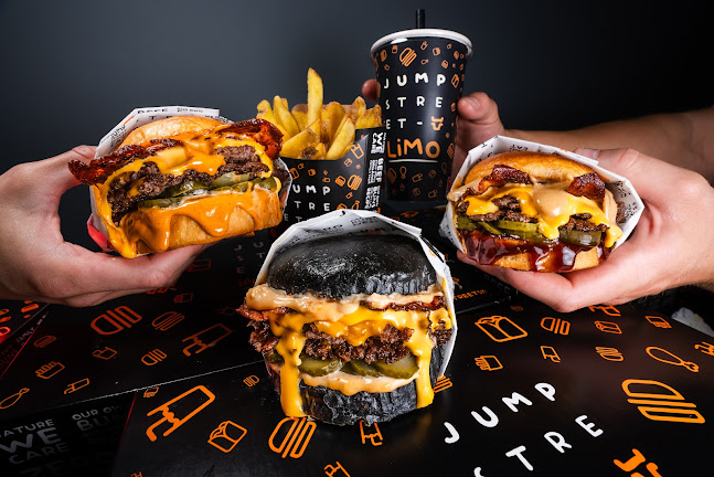 Opinii despre JUMP STREET Burger & Bar în Bratislava - Gastronómia a pohostinstvo