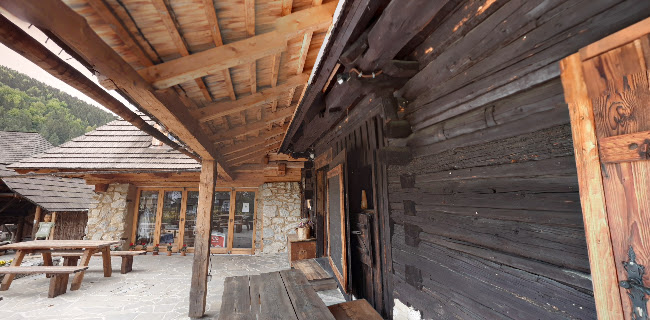 Opinii despre Humno Ondreja Gregora Letná reštaurácia în Čičmany - Gastronómia a pohostinstvo