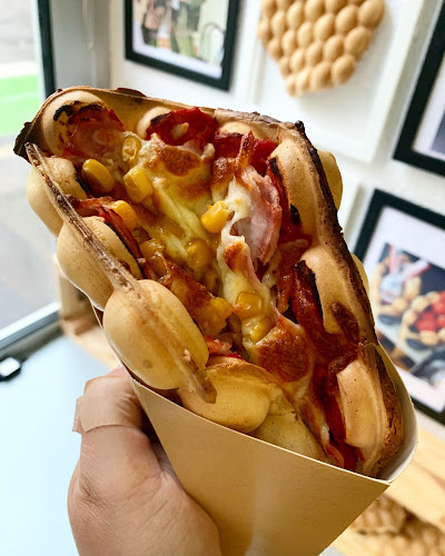 WAFFLE CITY - BUBBLE WAFFLE BRATISLAVA - Bratislava