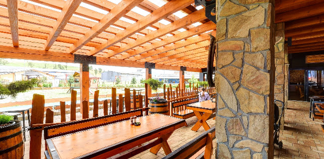 Nestville Taberna - Hniezdne