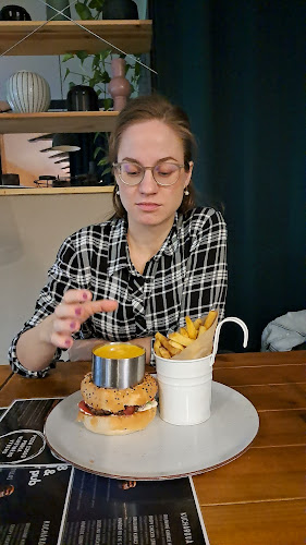 91108 food & beer pub