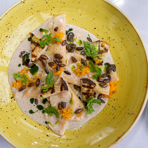 Hviezdoslavovo námestie 20, 811 02 Staré Mesto