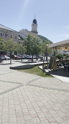 Námestie Š. Moysesa 26/52, 974 01 Banská Bystrica