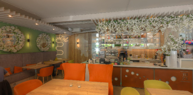 Opinii despre BIZY Cafee & Lounge în Nové Zámky - Gastronómia a pohostinstvo