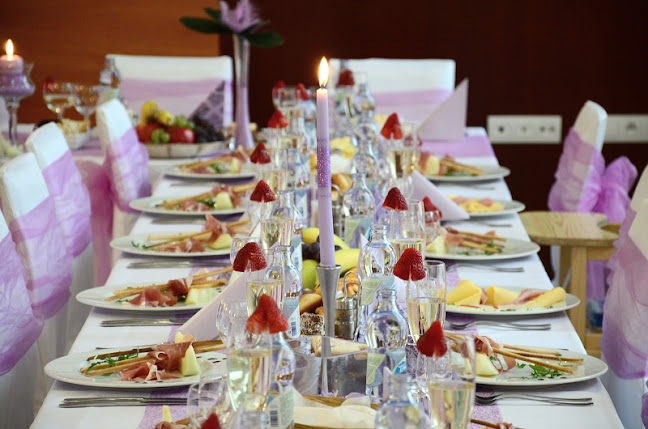 Magnólia - Gastronómia a pohostinstvo