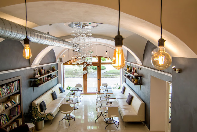 Aqua Caffé - Gastronómia a pohostinstvo