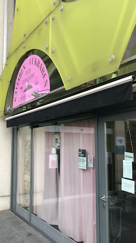 Kaviareň-cukráreň Pod hradom