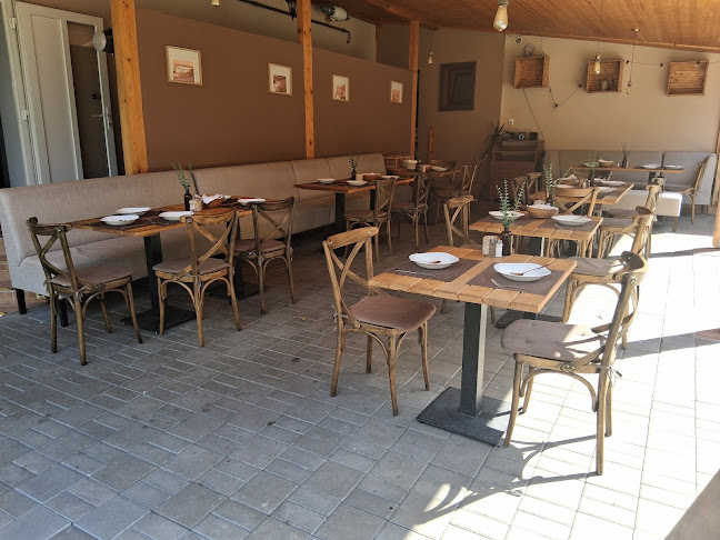 Reštaurácia Majami - Modrovka