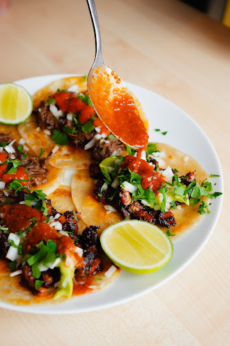 Opinii despre Roxor în Bratislava - Gastronómia a pohostinstvo