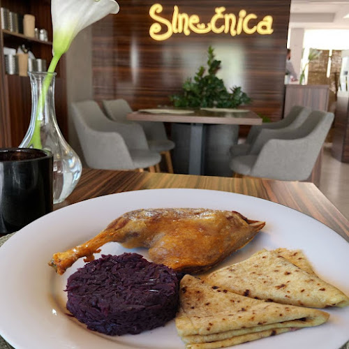 Reštaurácia Slnečnica - Malinovo