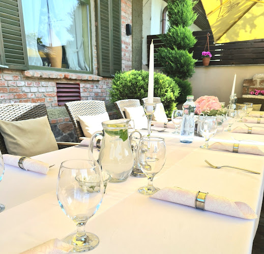 Opinii despre BAROCK restaurant&pension în Topoľčany - Gastronómia a pohostinstvo