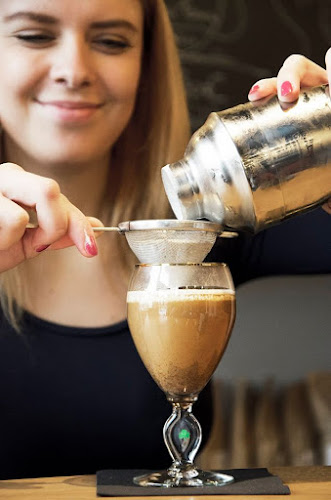 Arch Caffe - Gastronómia a pohostinstvo