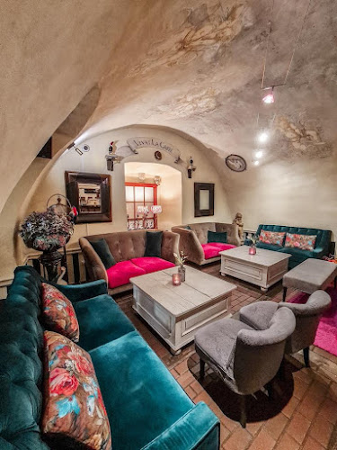 Divná Pani - Gastronómia a pohostinstvo