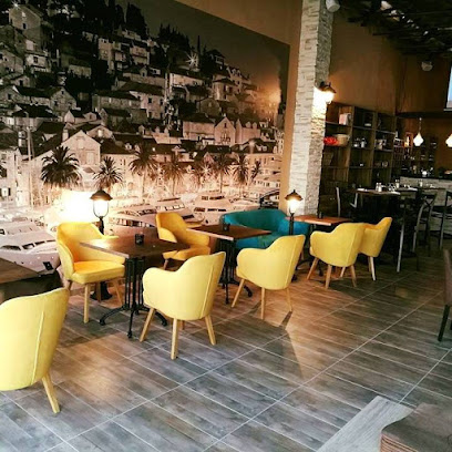 Zoraya Restaurant & Caffé