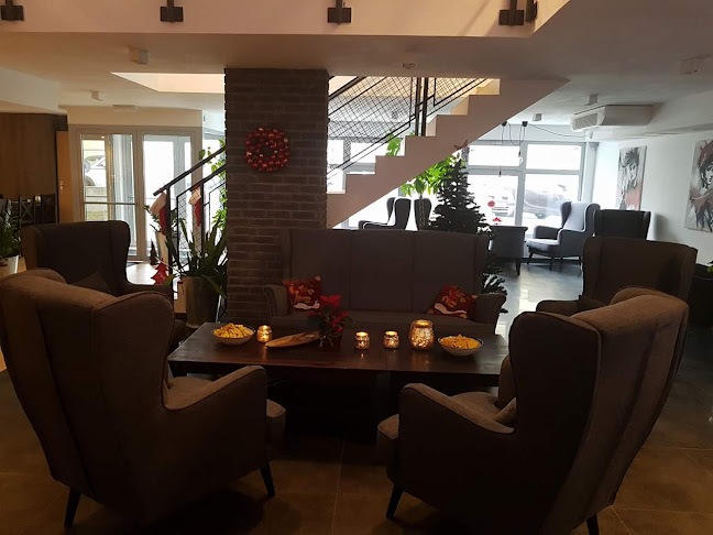 Comentarii opinii despre HOME COFFEE & BAR