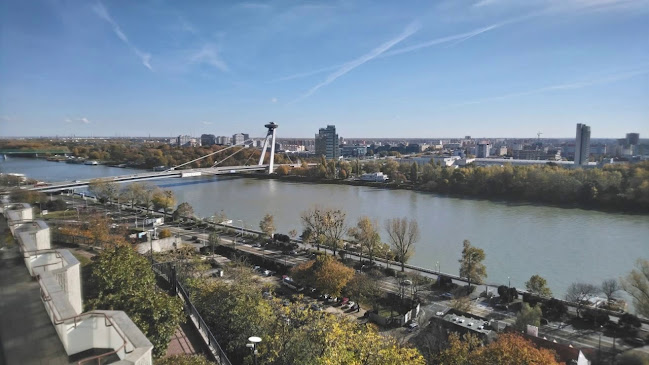 Opinii despre Restaurant Parlament în Staré Mesto - Gastronómia a pohostinstvo
