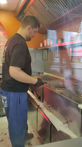 Opinii despre Burger Bar în Staré Mesto - Gastronómia a pohostinstvo