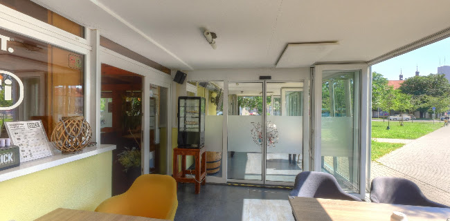 Comentarii opinii despre Raspberry Café & Drinks