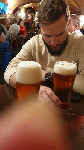 Hviezdoslavovo námestie 171/17, 811 02 Bratislava