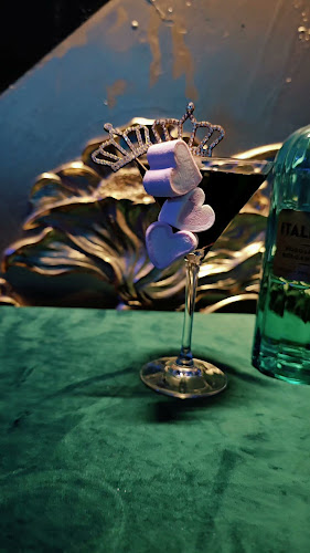 NAUTILE cocktail & caffé club