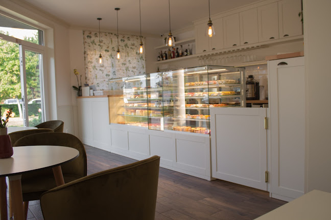 Lucette Patisserie - Gastronómia a pohostinstvo