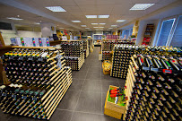 Vínotéka WinePlanet / Corner & Co. - Stará Vajnorská