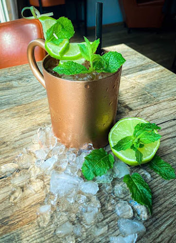 Opinii despre Cleo café & cigar club în Vranov nad Topľou - Gastronómia a pohostinstvo