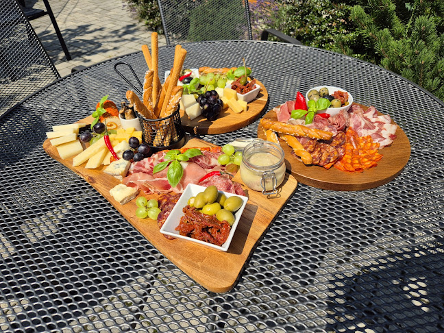 Opinii despre Olívia Café & Wine bar în Starý Smokovec - Gastronómia a pohostinstvo