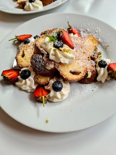 Opinii despre U Cukrárika în Zvolen - Gastronómia a pohostinstvo