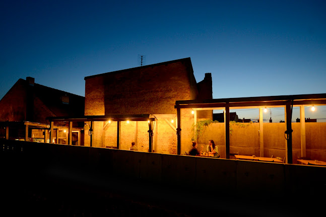 Coffee Sheep — Vzletná terasa pod hradom - Gastronómia a pohostinstvo