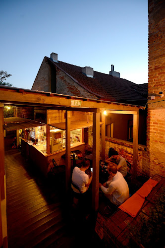 Comentarii opinii despre Coffee Sheep — Vzletná terasa pod hradom