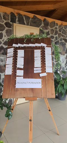 Poseidon Restaurant & Pizzeria