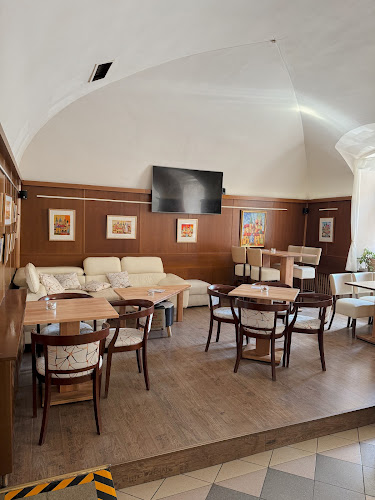 Opinii despre Café Teatro-Timi Patisserie în Levoča - Gastronómia a pohostinstvo