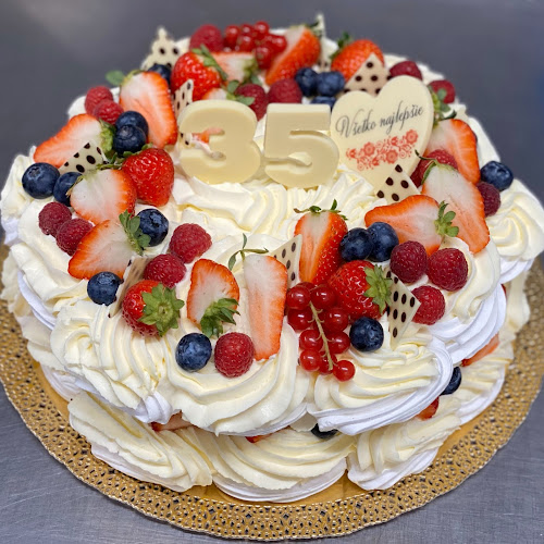 Cukráreň-čokoládovňa Emili /pri gymnáziu PD/ - Prievidza