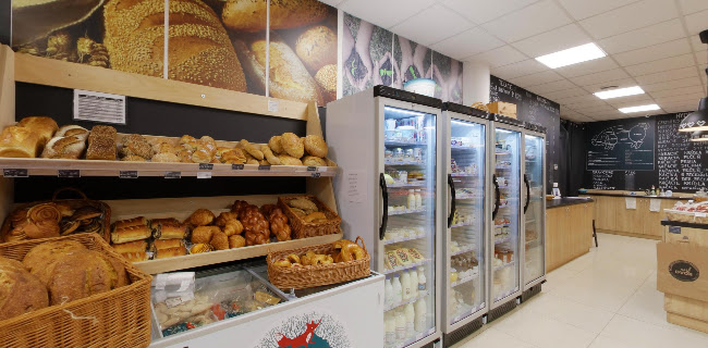 NÁŠ DVOR, Potraviny nie otraviny - Gastronómia a pohostinstvo