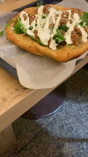 Opinii despre Davaj Het - Bystrický lokál în Banská Bystrica - Gastronómia a pohostinstvo