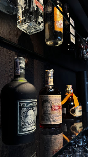 Opinii despre Garage lounge new în Bratislava - Gastronómia a pohostinstvo