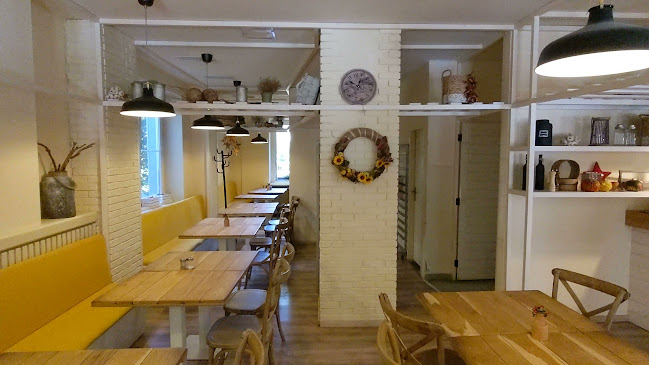 Comentarii opinii despre Šestka Canteen