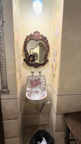 Sedlárska 10, 811 01 Bratislava