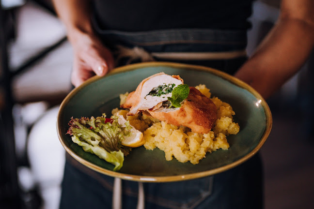 Kalvín Restaurant & Pension - Rastislavice