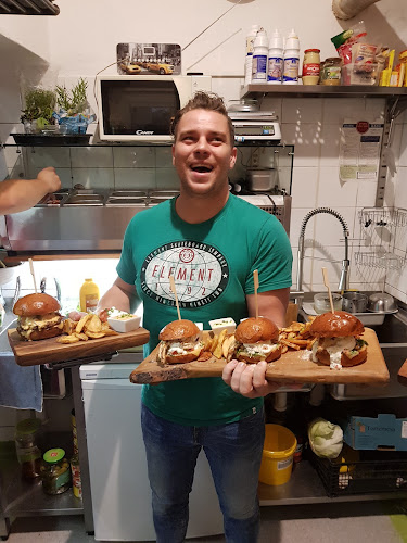 Opinii despre Burger a Pivo în Spišská Nová Ves - Gastronómia a pohostinstvo