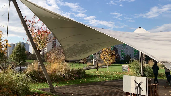 Opinii despre Monsters Cafe and Bar în Petržalka - Gastronómia a pohostinstvo