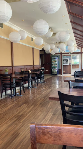 Opinii despre Nivara Indian Restaurant în Bratislava - Gastronómia a pohostinstvo