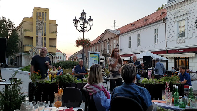 Opinii despre KÁVY SVETA | FRISS KÁVÉ | COFFEE WORLD în Komárno - Gastronómia a pohostinstvo