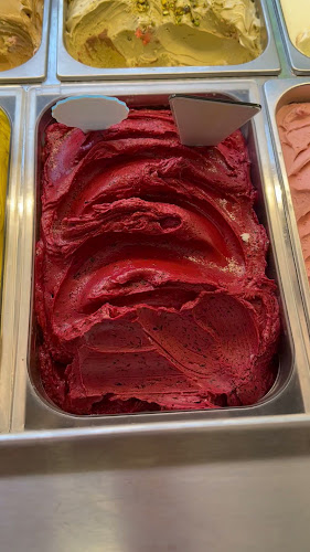 Comentarii opinii despre Zmrzlina Cukráreň Special